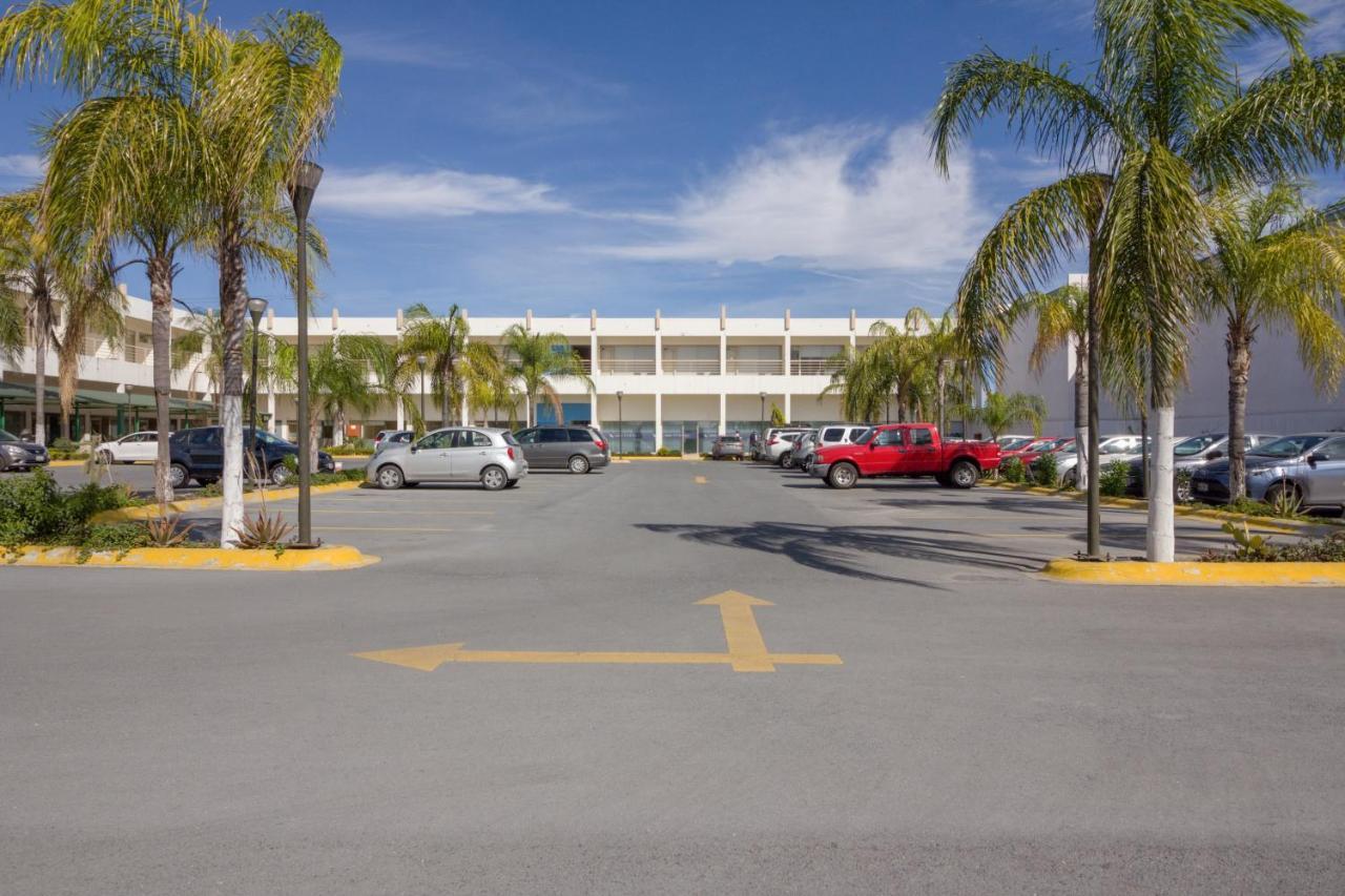ホテル Ecohabit, Monterrey Apodaca エクステリア 写真