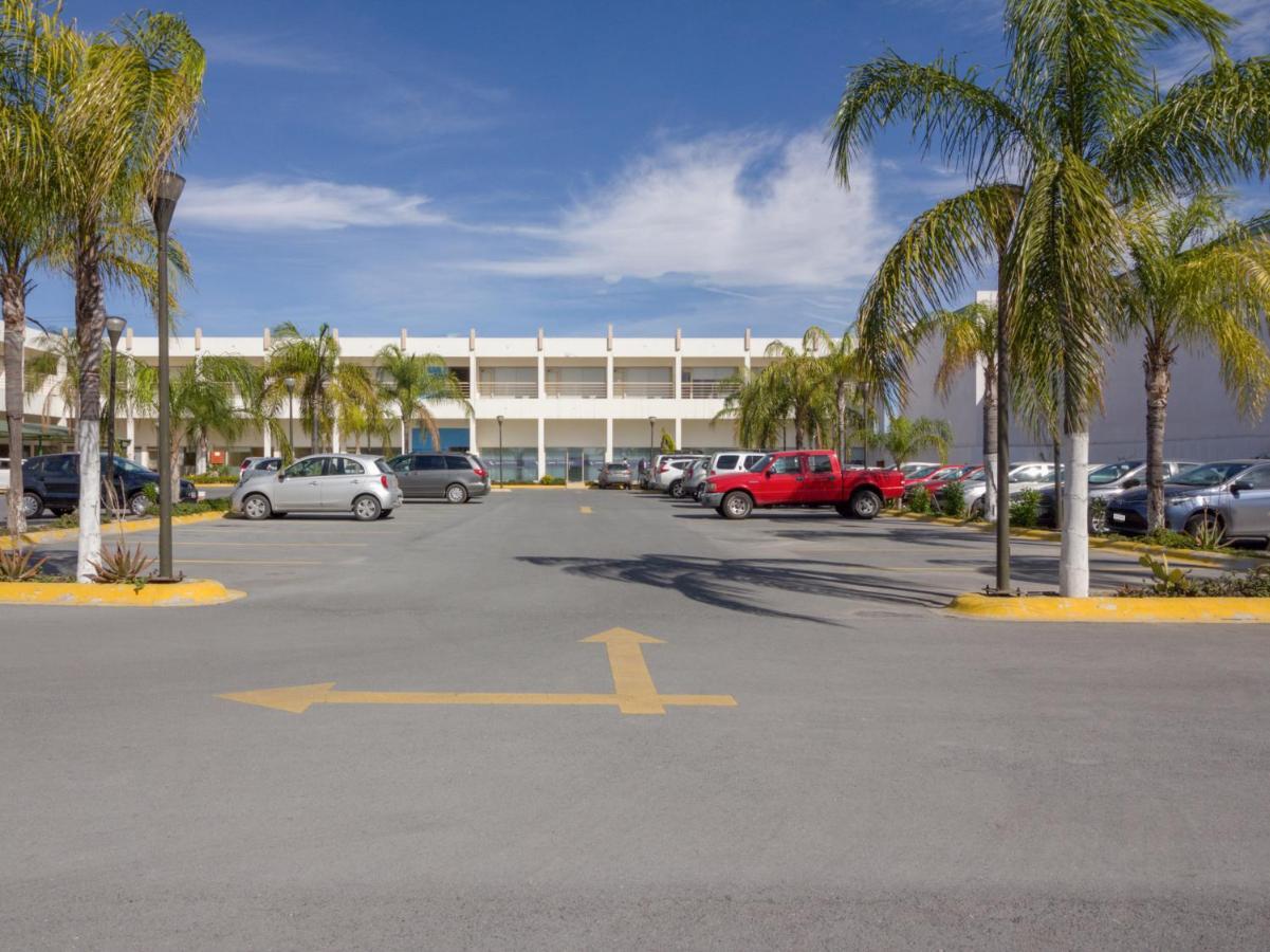 ホテル Ecohabit, Monterrey Apodaca エクステリア 写真