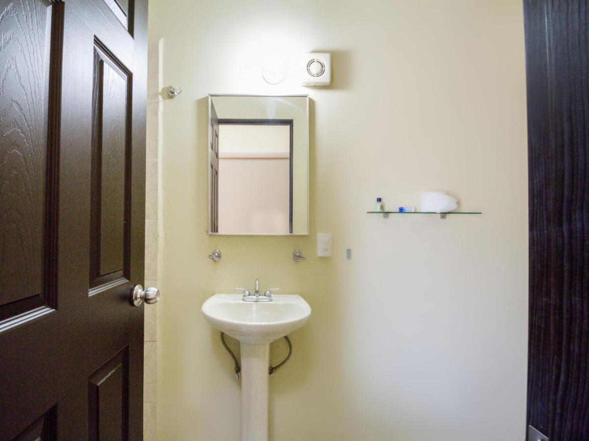 ホテル Ecohabit, Monterrey Apodaca エクステリア 写真